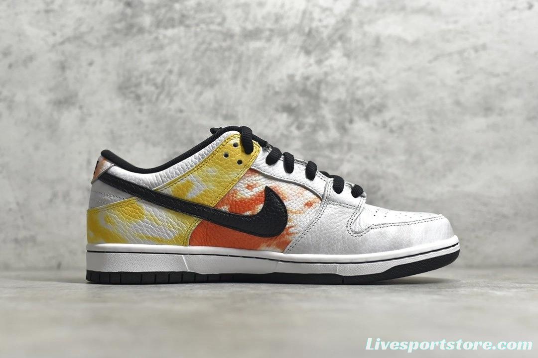 NK SB Dunk Low Pro QS Roswell Raygun