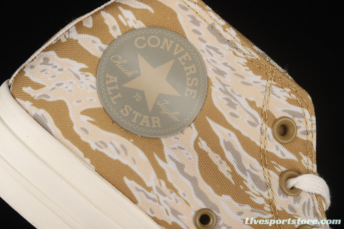 UNDEFEATED x Converse Half Chuck 70 Mid year of the Tiger pattern limited high-top casual board shoes 172396C