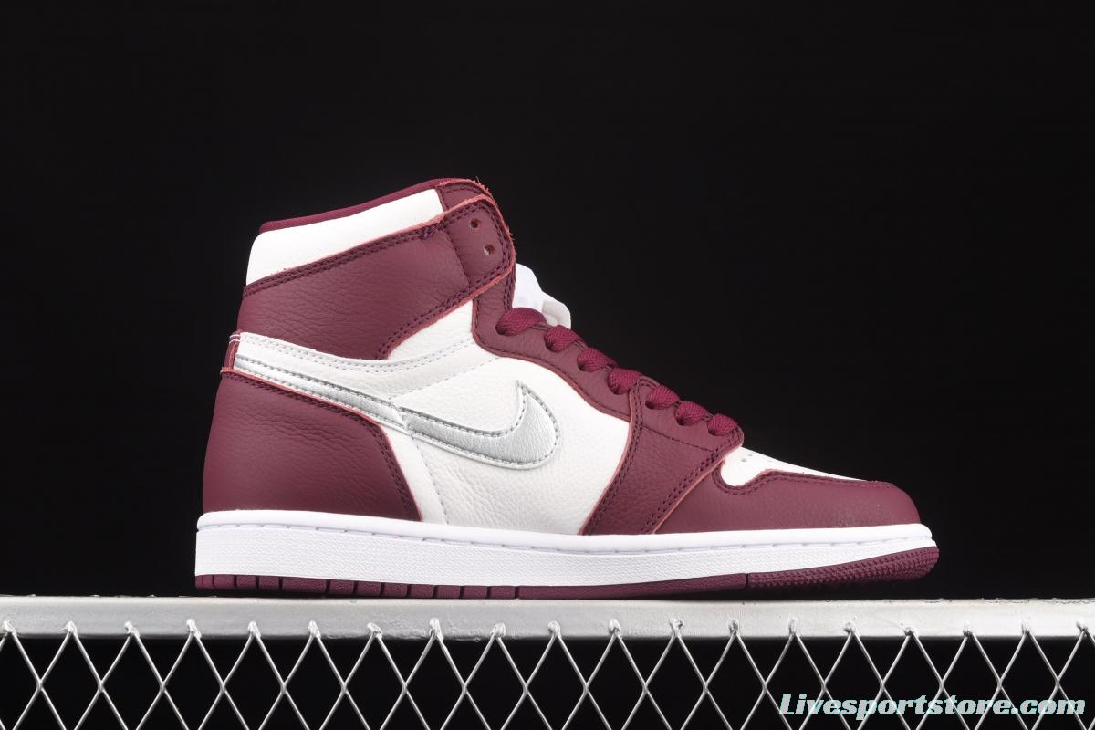 Air Jordan 1 Retro High OG Bordeaux Bordeaux burgundy high top basketball shoes 555088-611