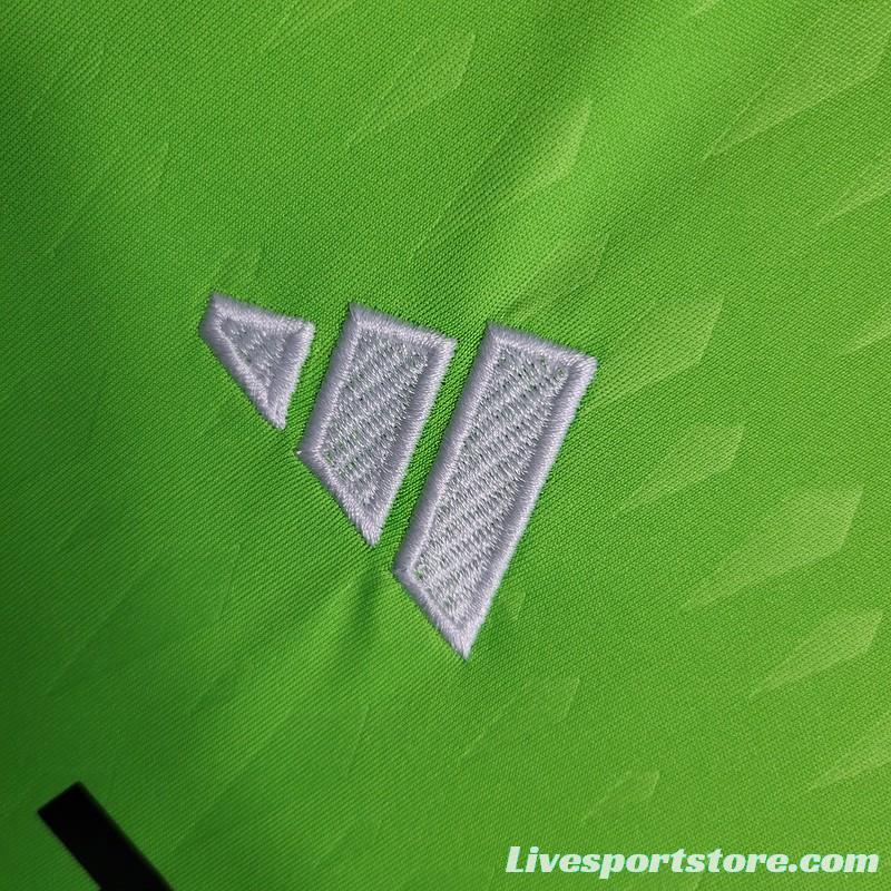 23/24 Manchester Untied Green Goalkeeper Jersey