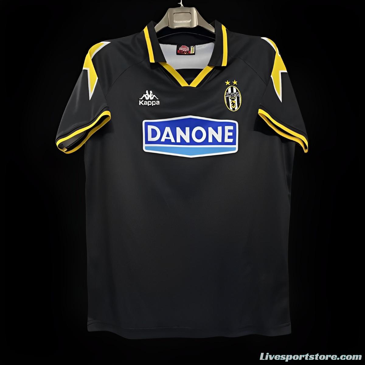 Retro 94/95 Juventus Third Black Jersey