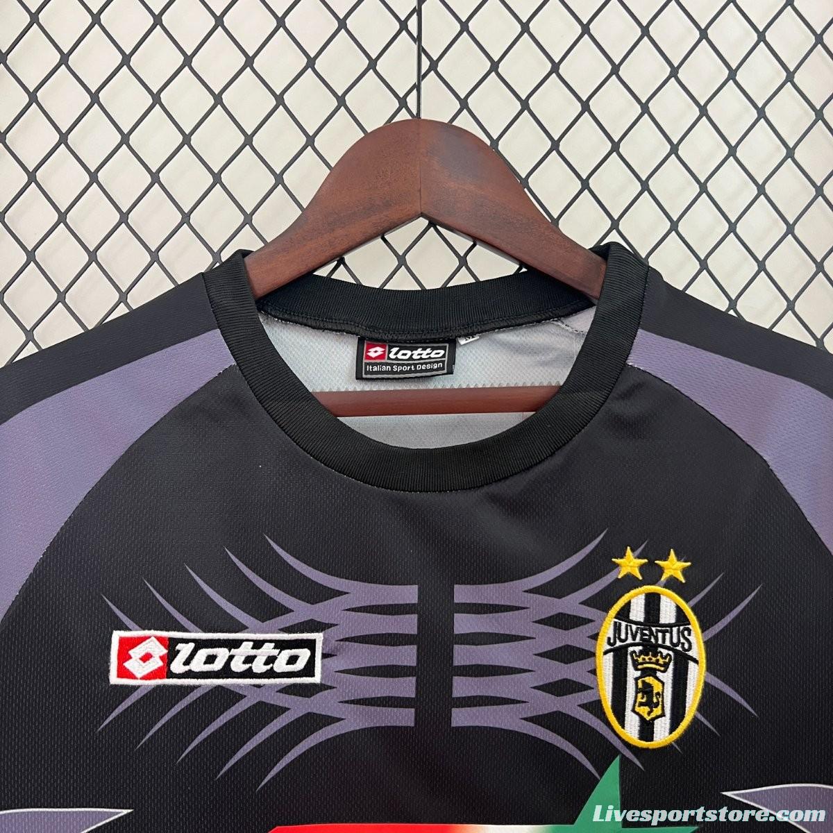 Retro 01/02 Juventus Black Goalkeeper Jersey